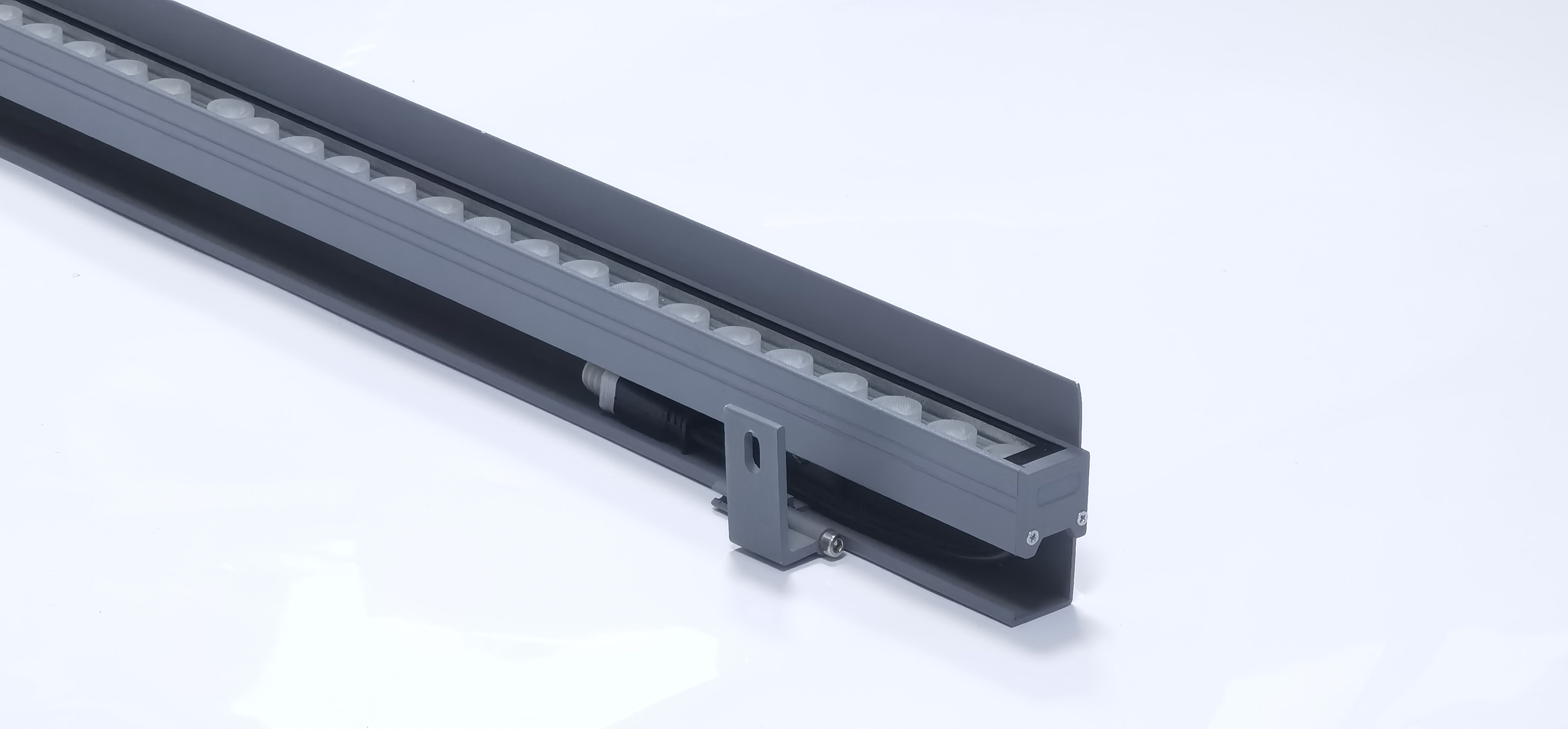 LED線條燈(帶擋板) L1000xW23xH44mm